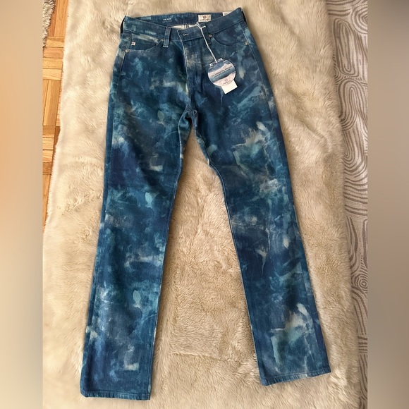 AG- BRAND NEW WITH TAGS NEVER WORN. The Mari High-Rise Straight blues